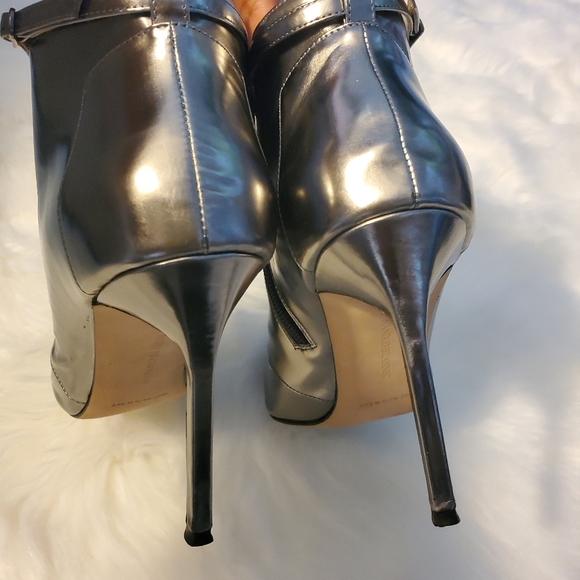 Manolo Blahnik- Silver Booties - Picture 3 of 3